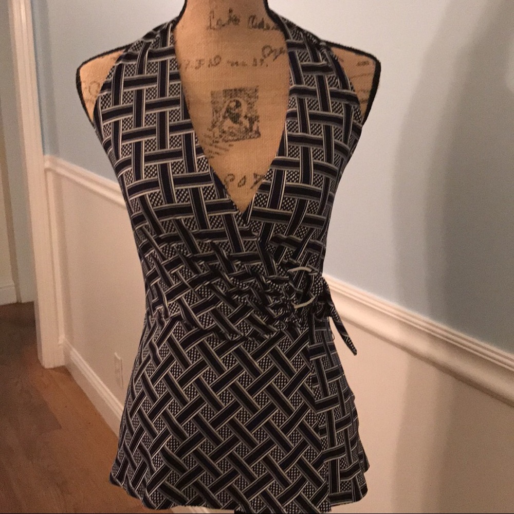 Halter top with style